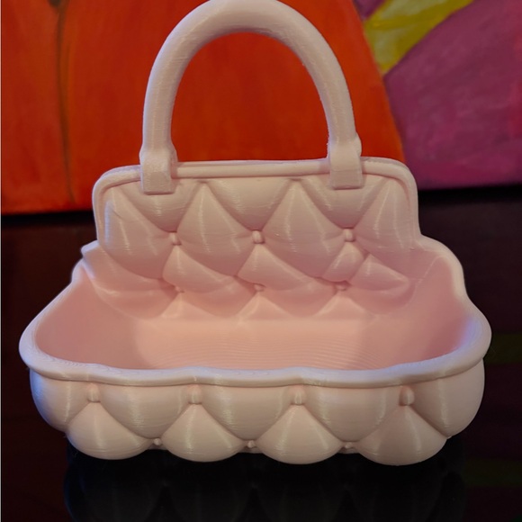 3D Printed Elegant Pink Quilted Handbag. - Picture 3 of 6